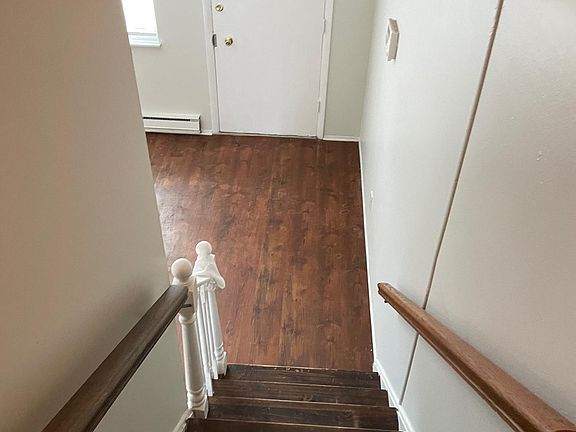 3rd image of 7518 Hazelcrest Dr