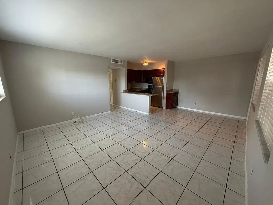 4051 NE 13th Ave #55