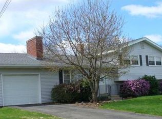 471 State St, Belchertown, MA 01007