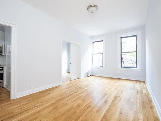 Rented by City Connections Realty | media 10