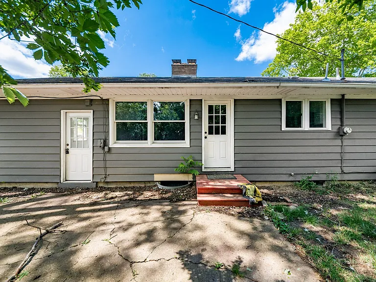 297 E Clearview Ave — Photo 35
