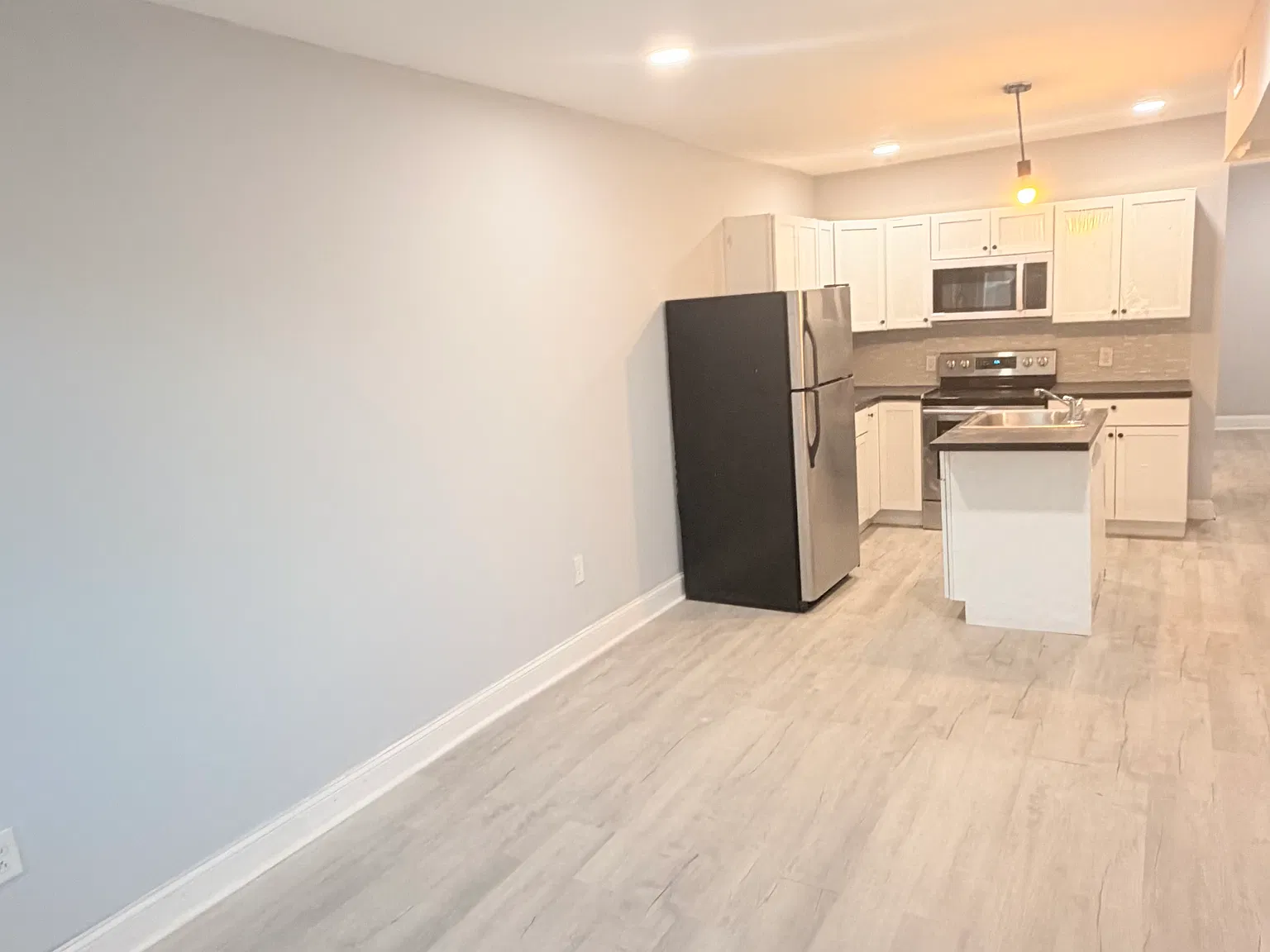 6407 Chelwynde Ave — Photo 1