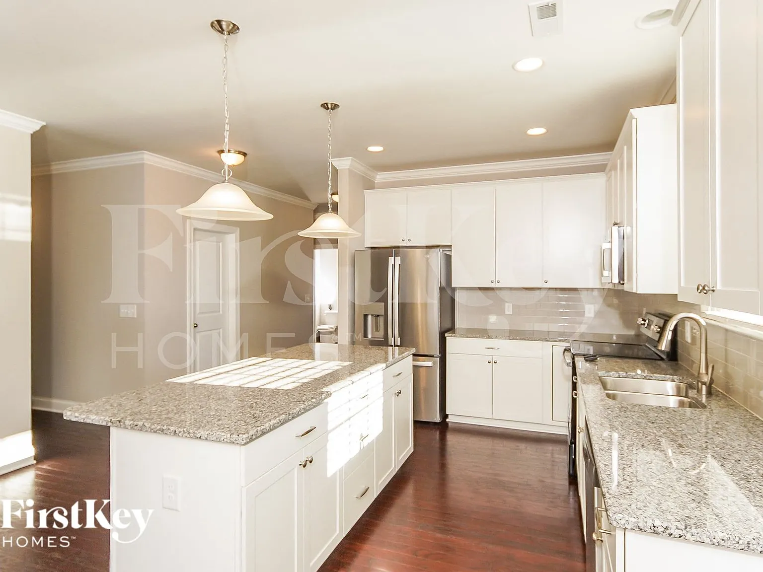 4 bed, 3.5 bath, 2689 sqft, $2,925 — Photo 4