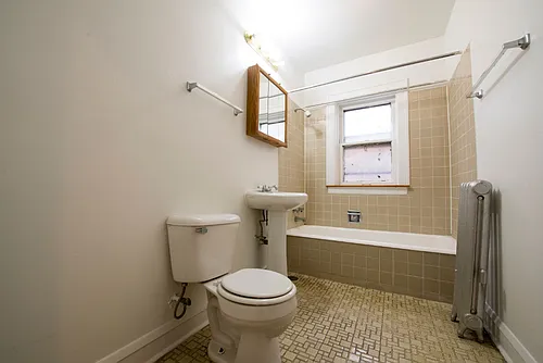 7549-59 S Yates Blvd 2406-10 E 76th Chicago, IL 60649 Photo 1