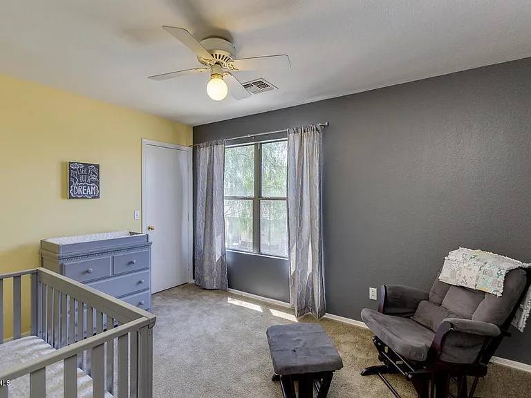 620 E Banelli Pl — Photo 4