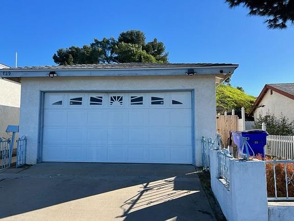4th image of 729 Meadowbrook Dr