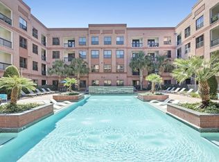 Camden Travis Street, Houston, TX 77006