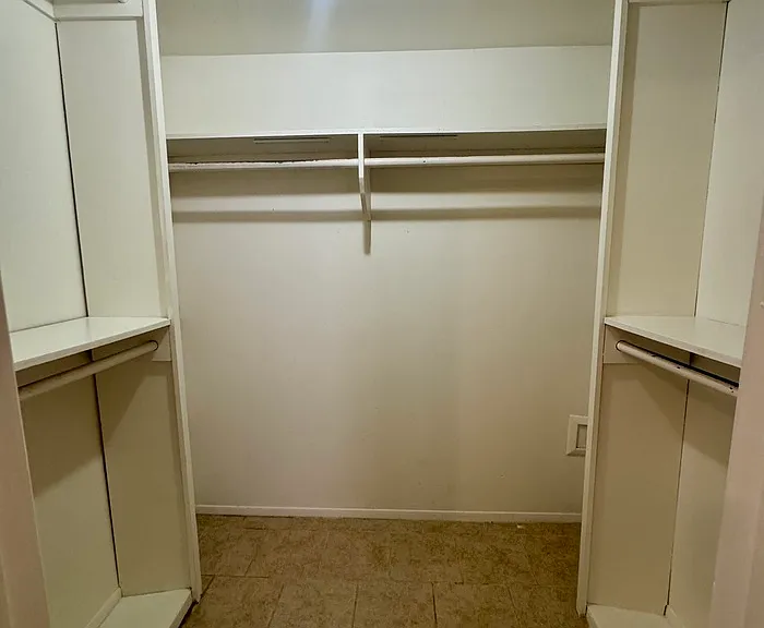 5250 E Bellevue St #B — Photo 18