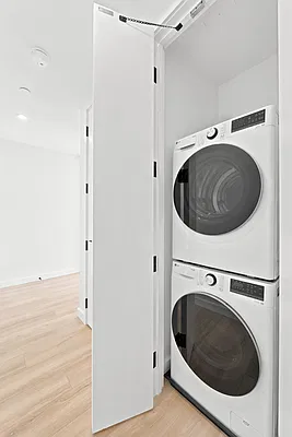 Laundry, photo 1