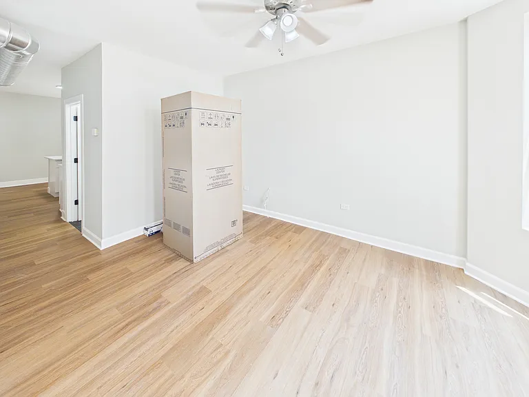 2824 W Cermak Rd #GF — Photo 21