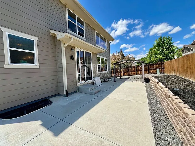 312 Cade St — Photo 14