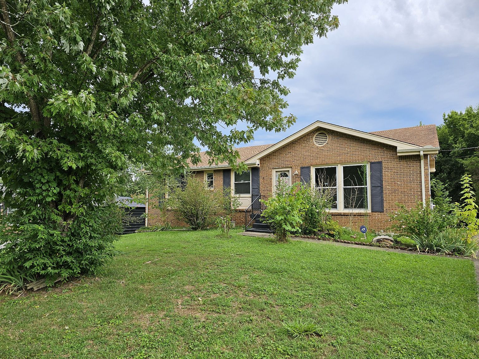 208 Aster Dr, Clarksville, TN 37042 MLS 2557294 Zillow