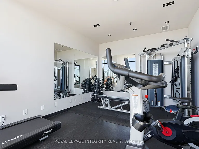203 Catherine St #1203 — Photo 26