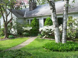 317 Hilldale Rd, Villanova, PA 19085