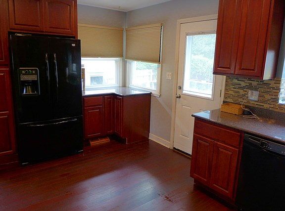 5th image of 10424 S Lamon Ave