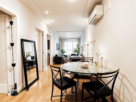 2nd image of 138A 16th St #3R