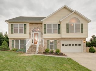 1760 Park Lawn Dr, Harrisonburg, VA 22801