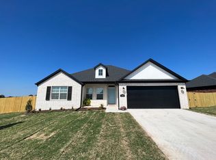 384 W Canada Rd, Farmington, AR 72730