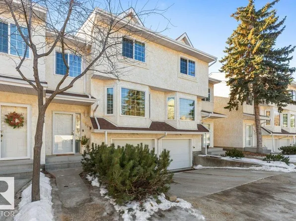 9753 176th St NW, Edmonton, AB T5T 6B3