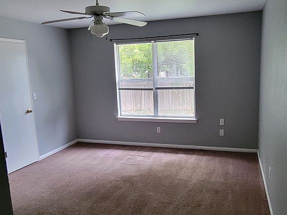 4th image of 129 Dober St APT A