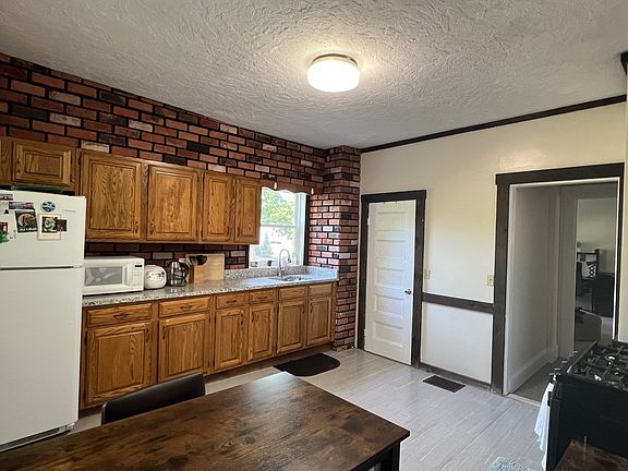 3rd image of 26 Jefferson St #1