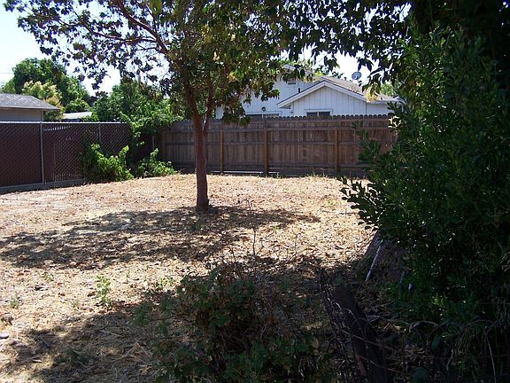 4th image of 1406 Whitton Ave