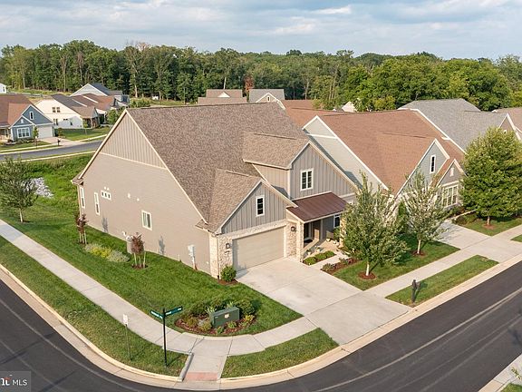 3rd image of 113 Pintail Way