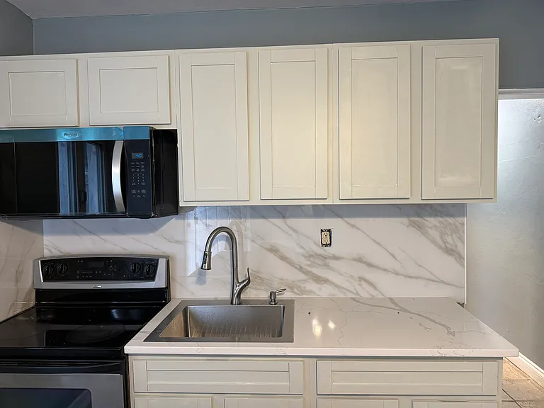 27 E Meehan Ave #1 — Photo 2