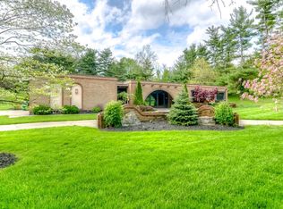 2673 Sussex Dr, Lexington, KY 40510