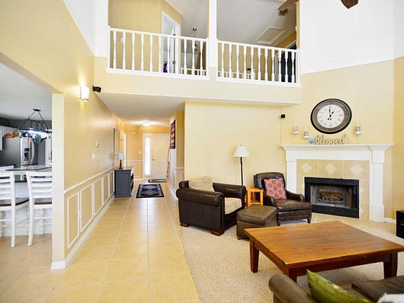 3rd image of 1132 Troon Dr W