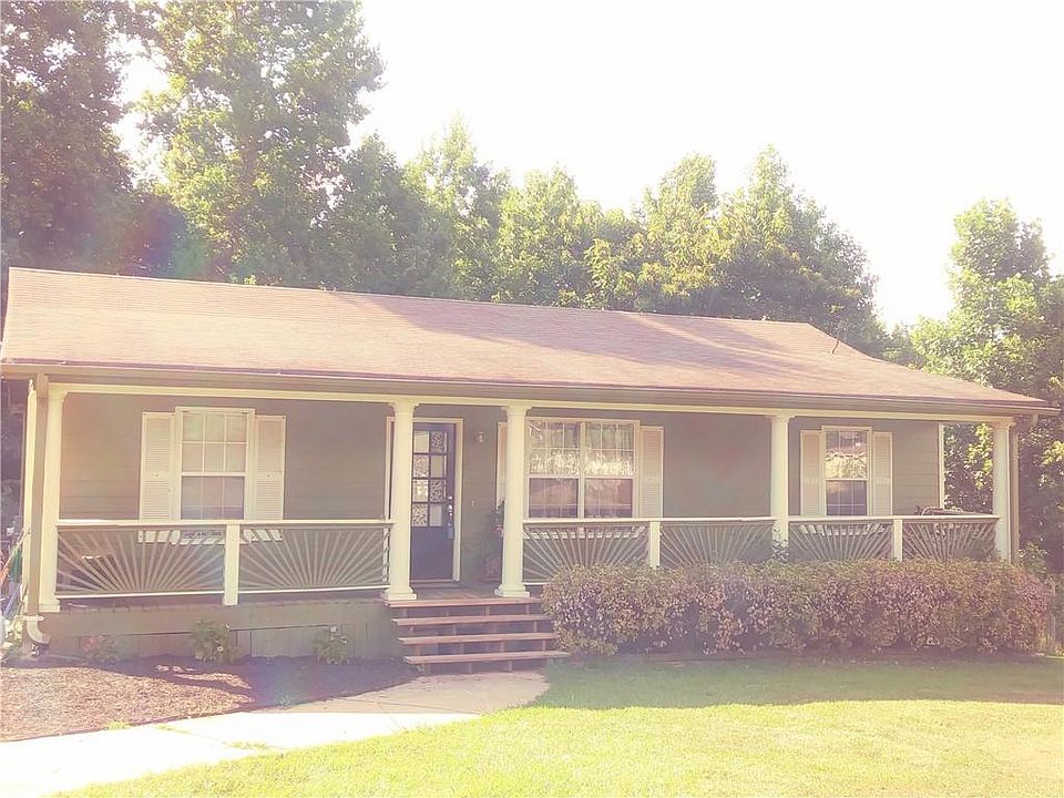1st image of 141 Rustin Dr