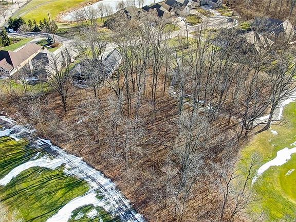 2nd image of 937 Gardenwood Pl