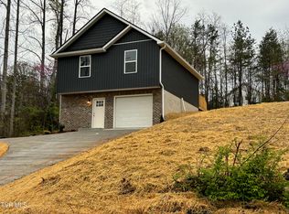 1412 Indian Ridge Rd, Johnson City, TN 37604