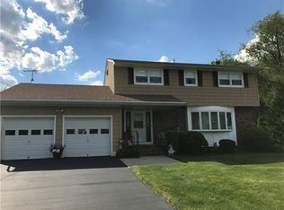 10 Diana Ct, East Brunswick, NJ 08816