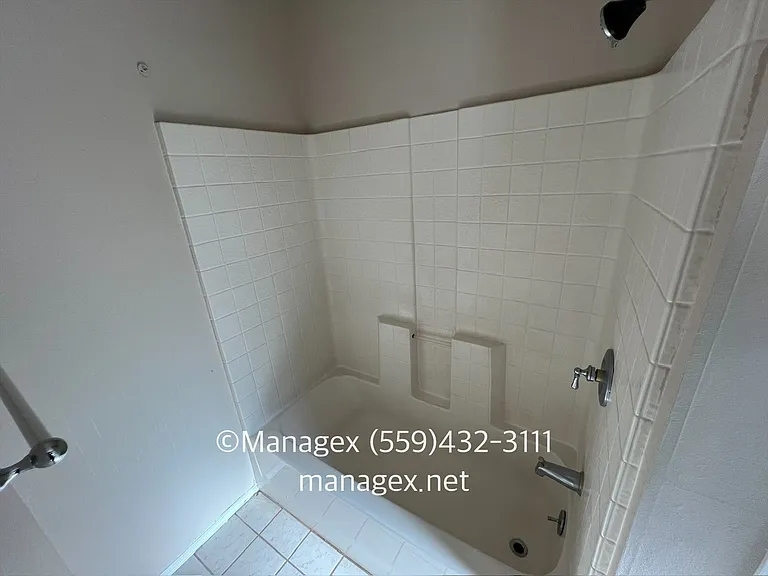 1011 3rd St — Photo 11