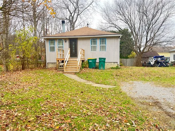 808 Church St, Cowlesville, NY 14037