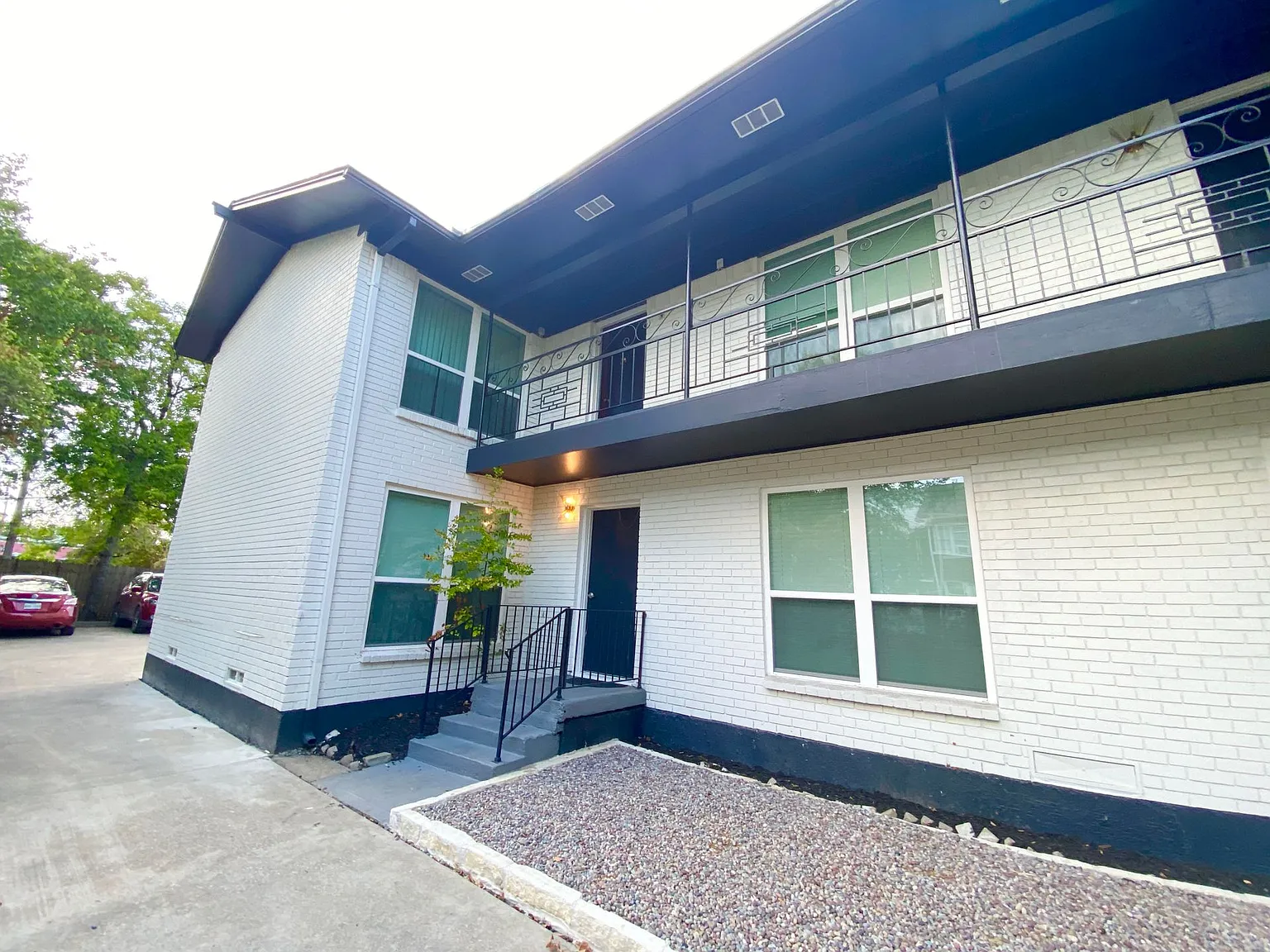 Discover Your Dream Home at Valor Villas! — Photo 4