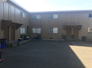 1662 McPherson St, North Bend, OR 97459