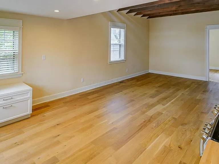 131 Lansing St — Photo 6