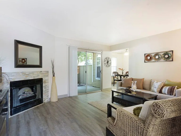 2x1 Fireplace