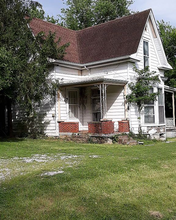 1st image of 744 Polsgrove St