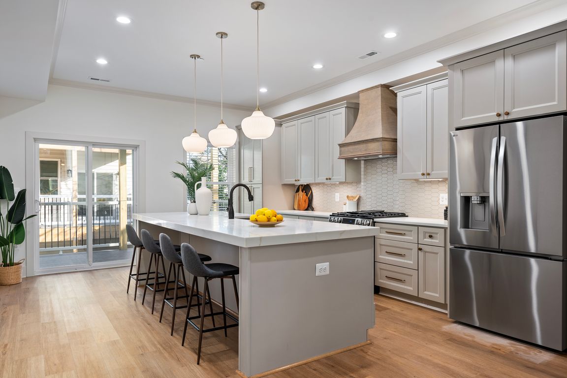 next background image