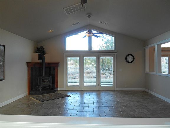 4th image of 16730 Rossburg Pl