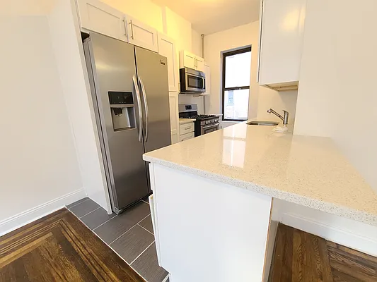 Rented by Cheskel Meisels, LREB | media 2