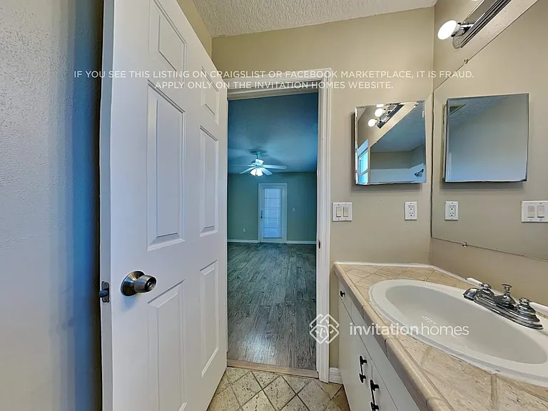 1318 Lake Idamere Blvd — Photo 10