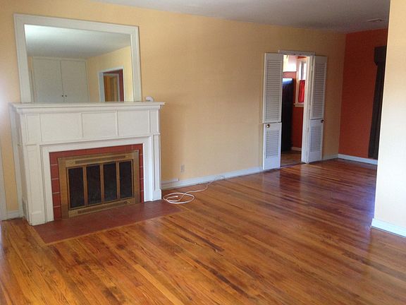 Living & Dining Area