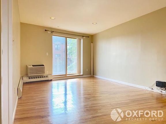 4th image of 11882 Metropolitan Ave APT 5E