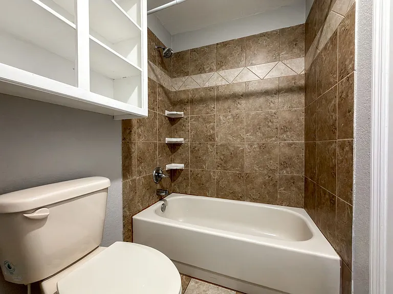 3309 S 53rd St — Photo 12