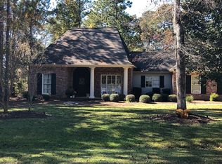 211 Tallulah Rdg, Hattiesburg, MS 39402