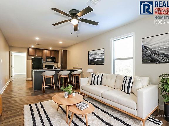 5th image of 875 Jane Dr